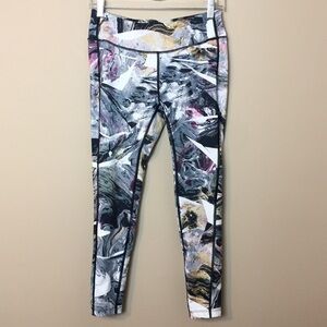 Layer8 Marble Print 7/8 Capri Athletic Leggings